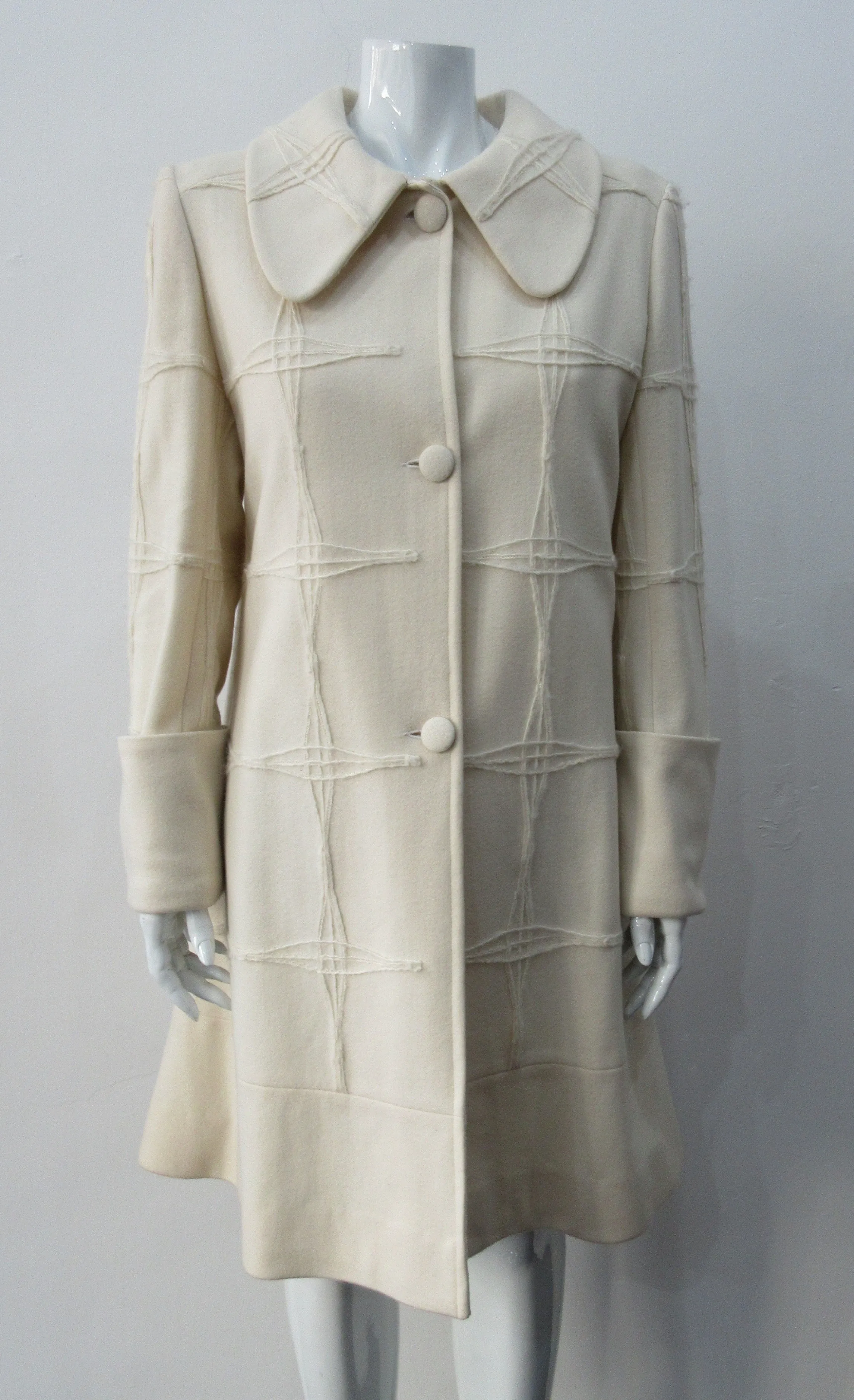 090120 -Hemmed Swing Coat