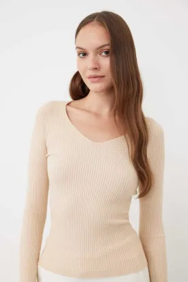 Basic V-Neck Ripped Sweater Beige