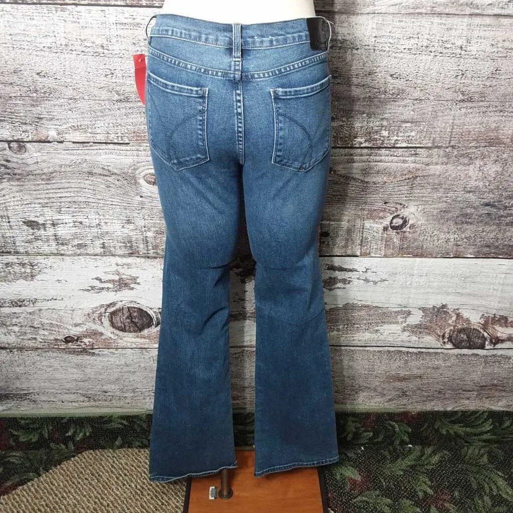 CALVIN KLEIN LIGHT BLUE BOOT CUT JEANS SIZE 8 TCC