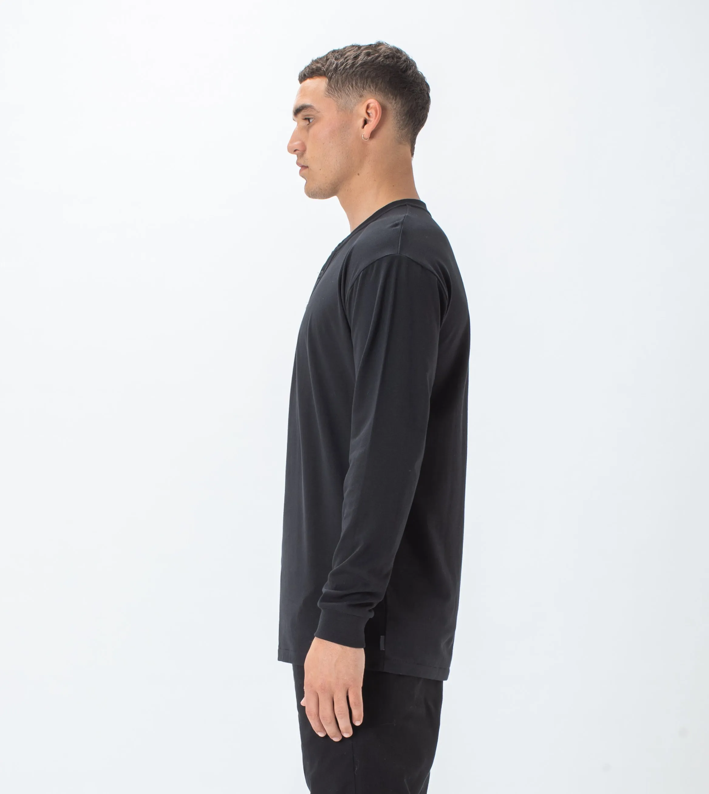 Henley LS Tee Black