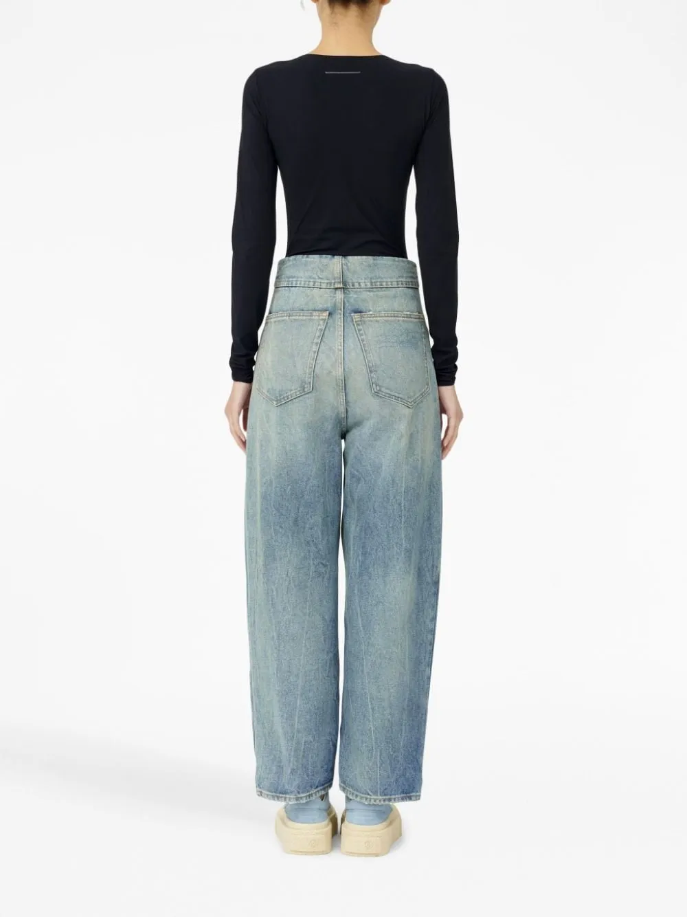 MID-RISE CLASSIC FIVE POCKETS TAPERED-LEG JEANS