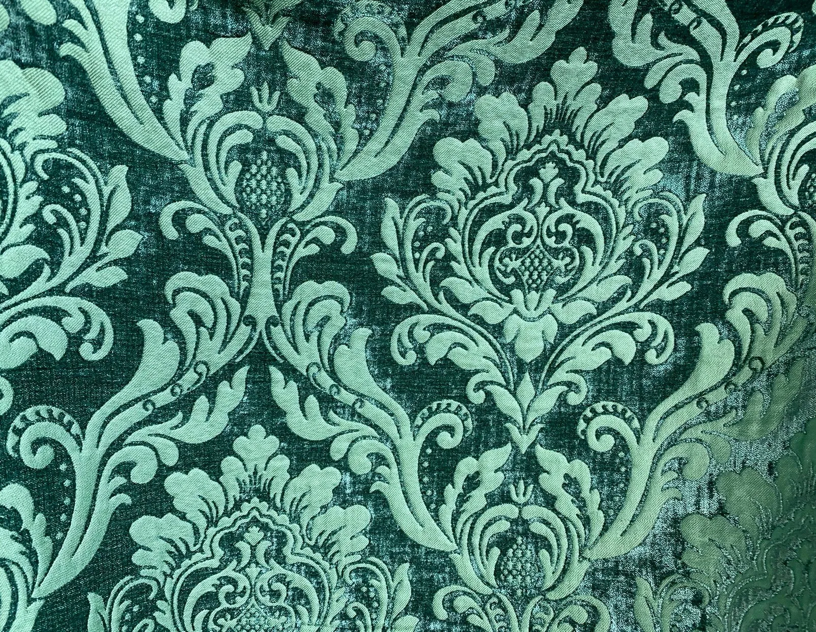 NEW Queen Isabella Designer Medallion Burnout Chenille Velvet Fabric Jade Green