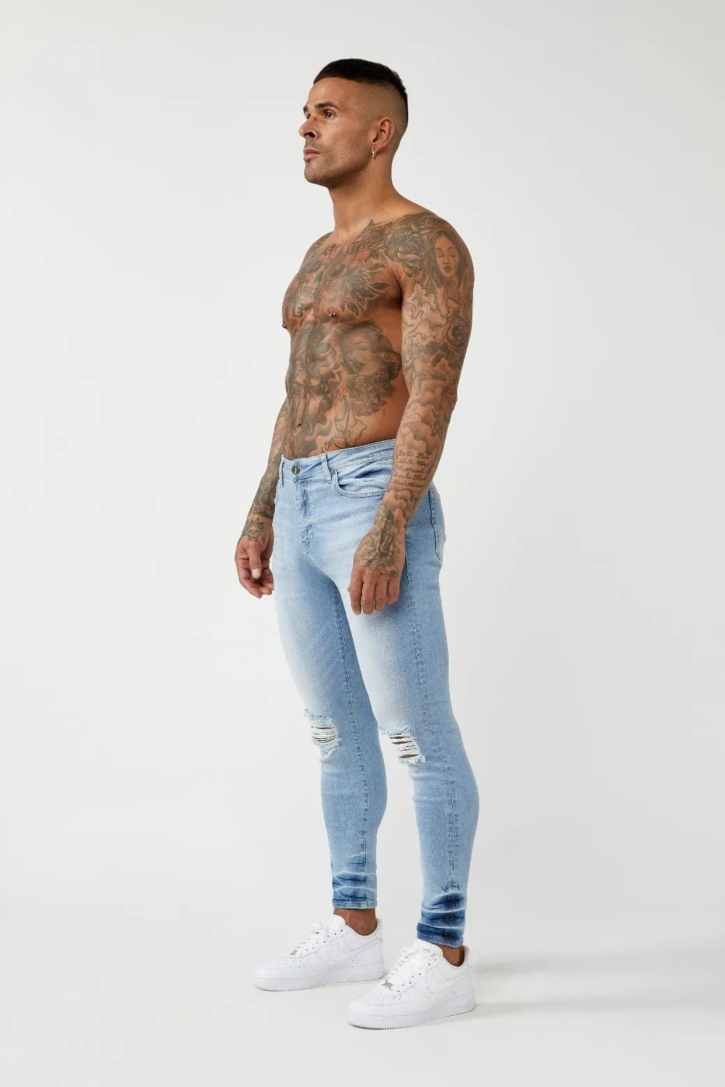 PREMIUM SKINNY FIT JEANS - LIGHT BLUE RIPPED KNEE