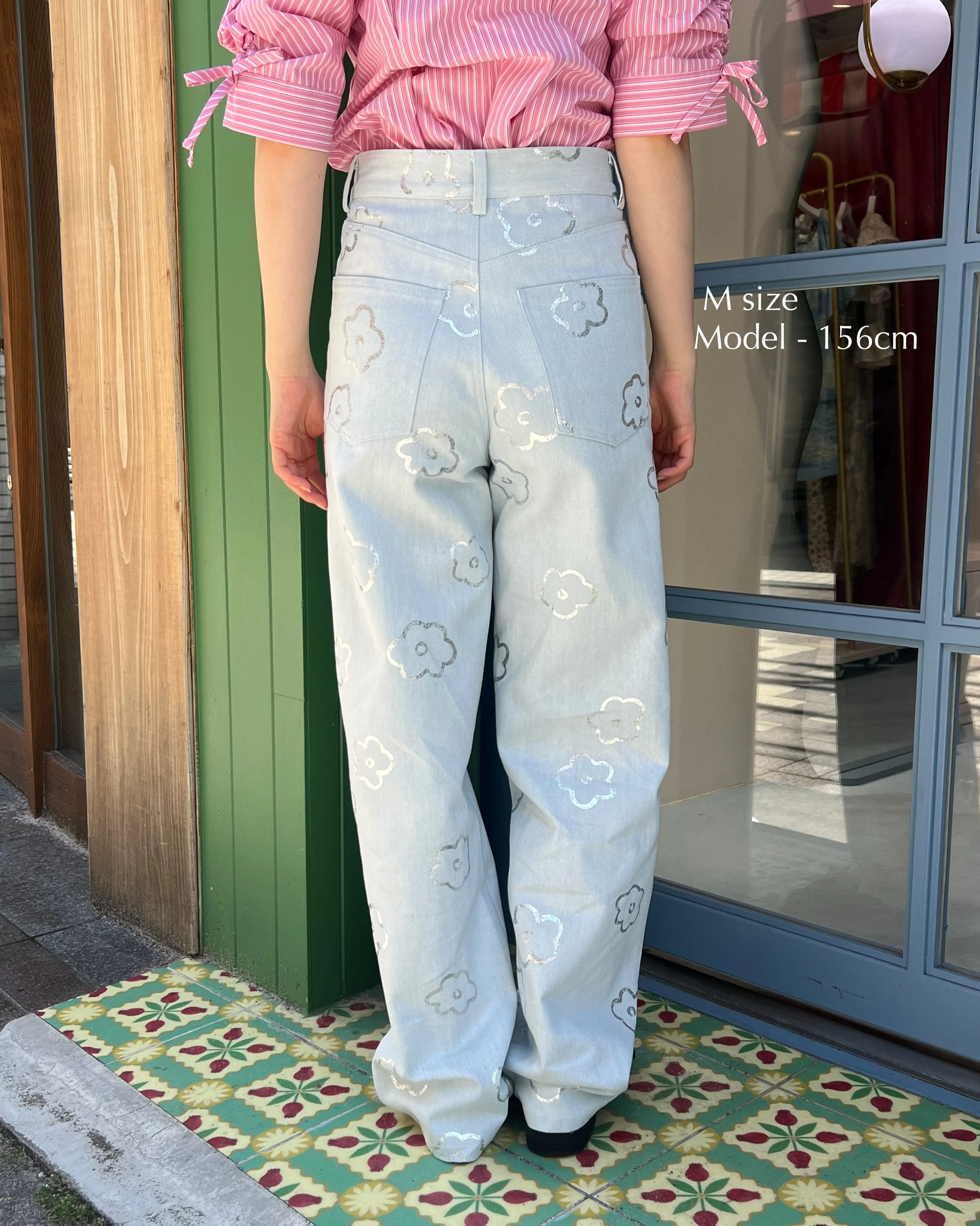 SILVER FLOWER DENIM PANTS（LIGHT BLUE）