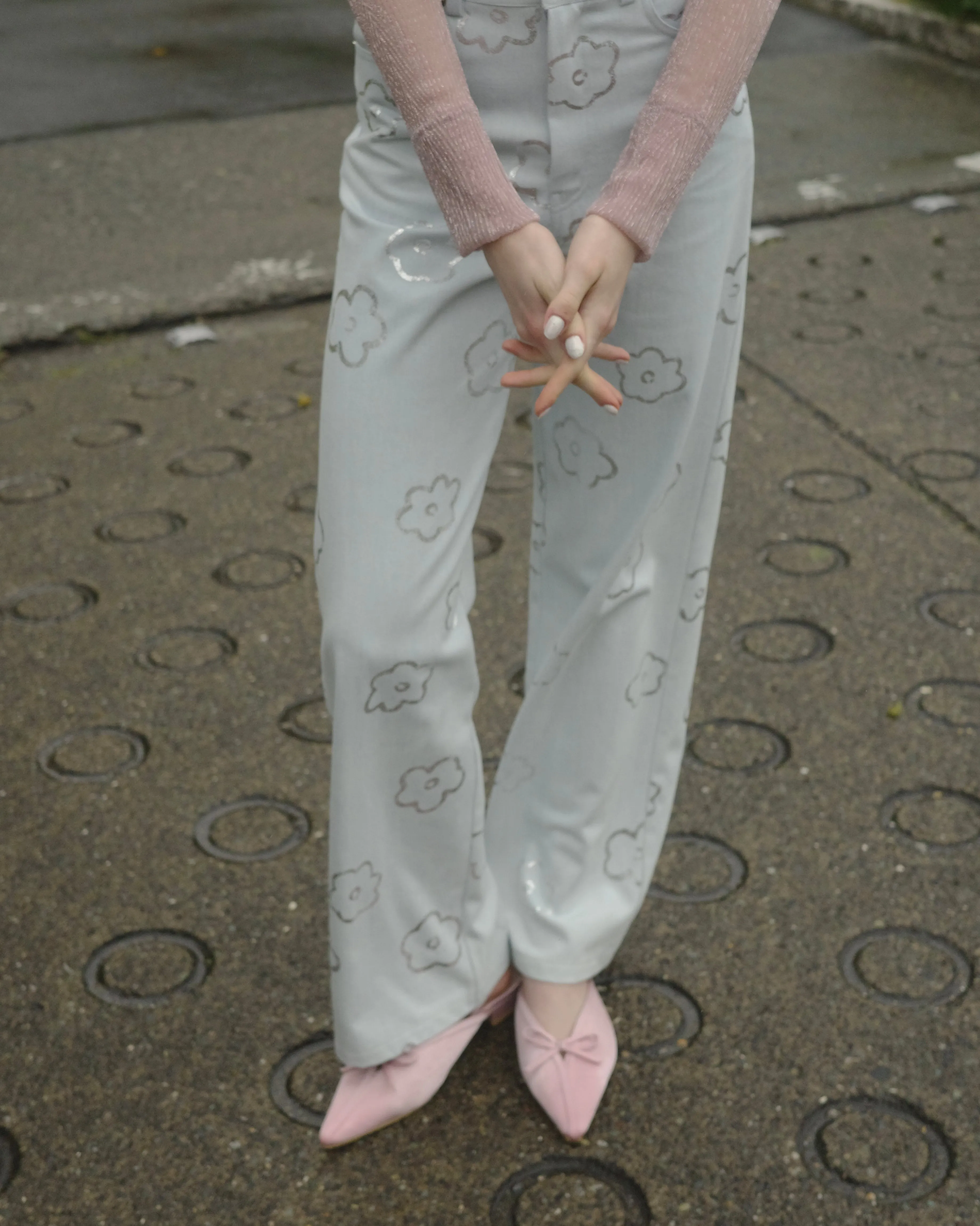 SILVER FLOWER DENIM PANTS（LIGHT BLUE）