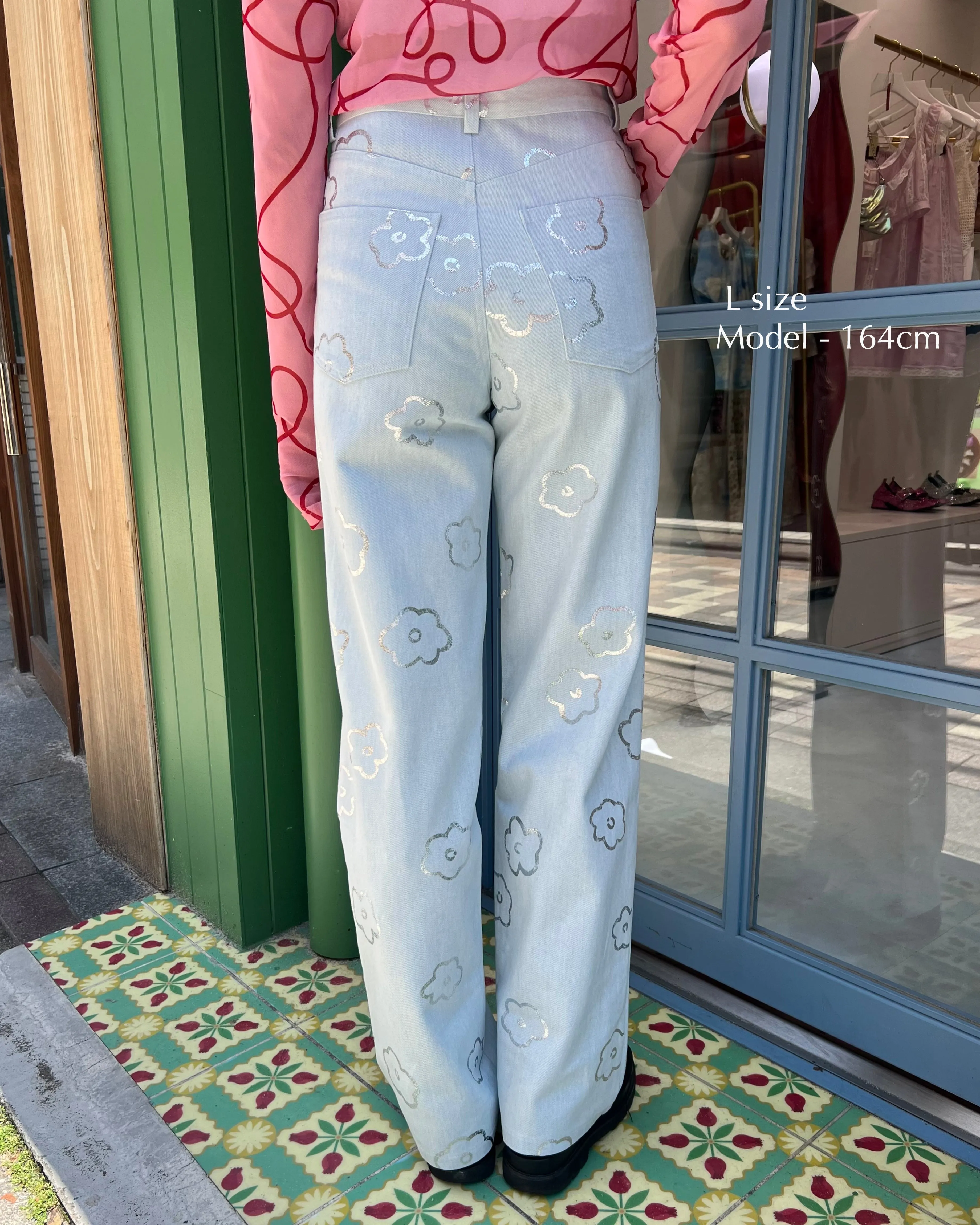 SILVER FLOWER DENIM PANTS（LIGHT BLUE）