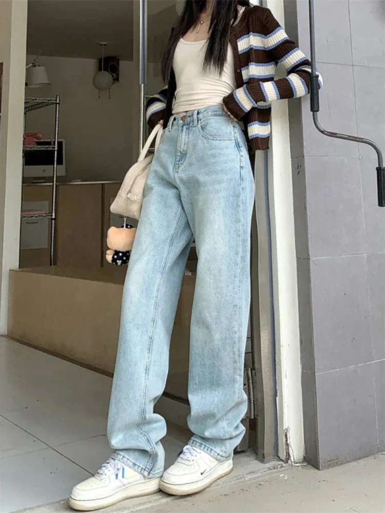 Vintage Light Blue High Waist Straight Leg Jeans from the 90s